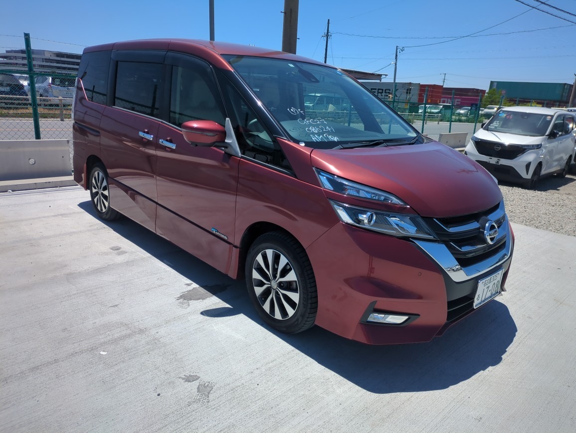 NISSAN SERENA 2018